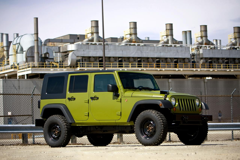 Illustration for article titled AEV J8 MILSPEC: A Jeep J8, Built For Civilians